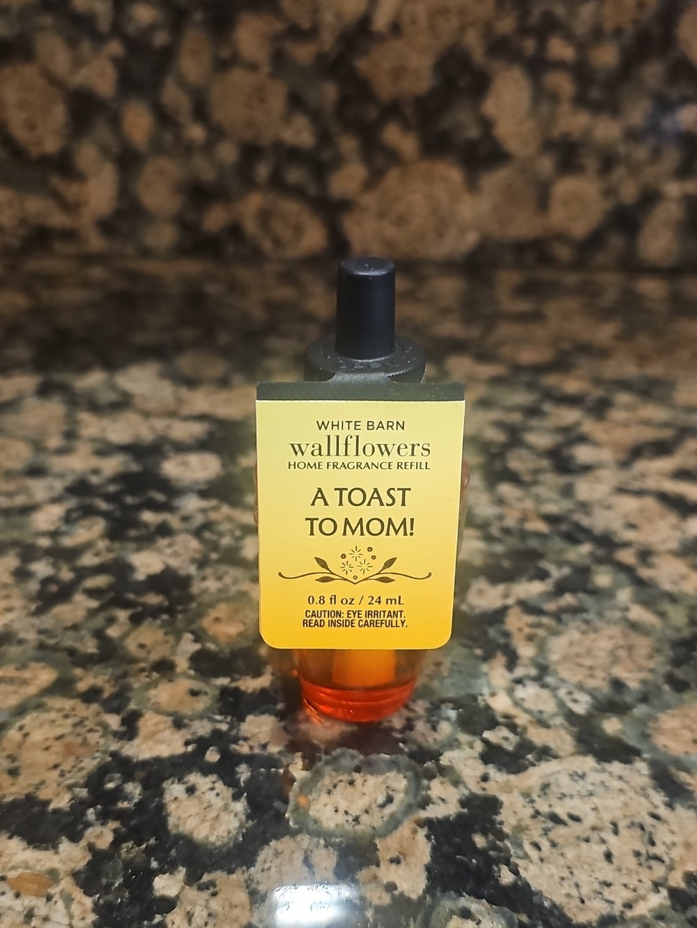 White Barn 'A Toast To Mom' Wallflower Refill